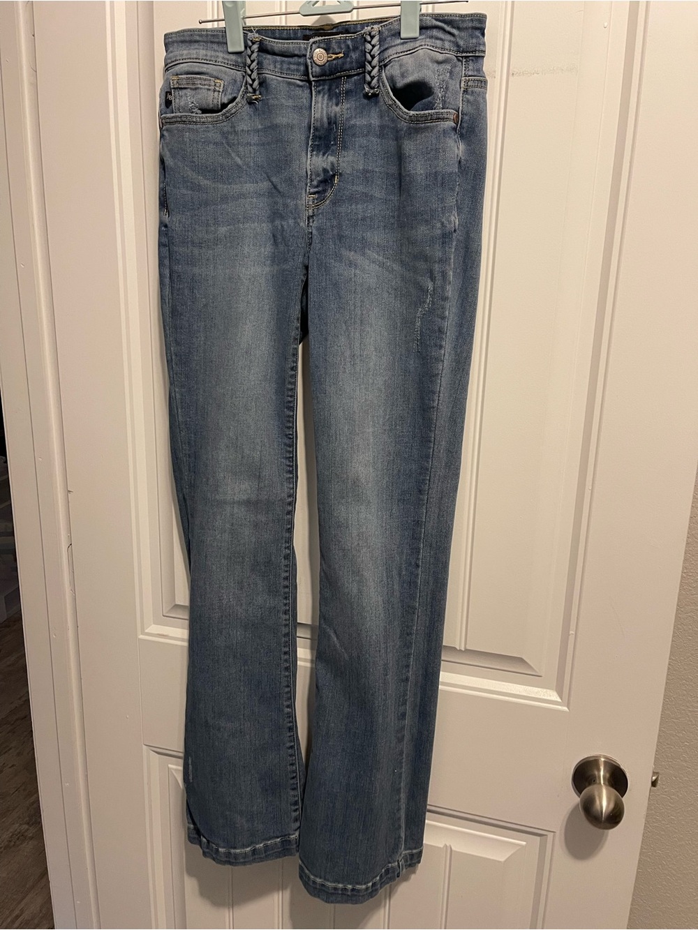 Judy Blue Women’s Light Blue Denim Jeans - Classic mild flare Leg